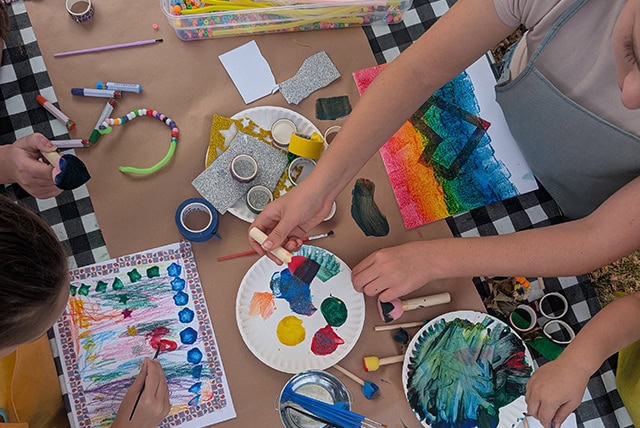 Mobile Art Birthday Parties for Kids